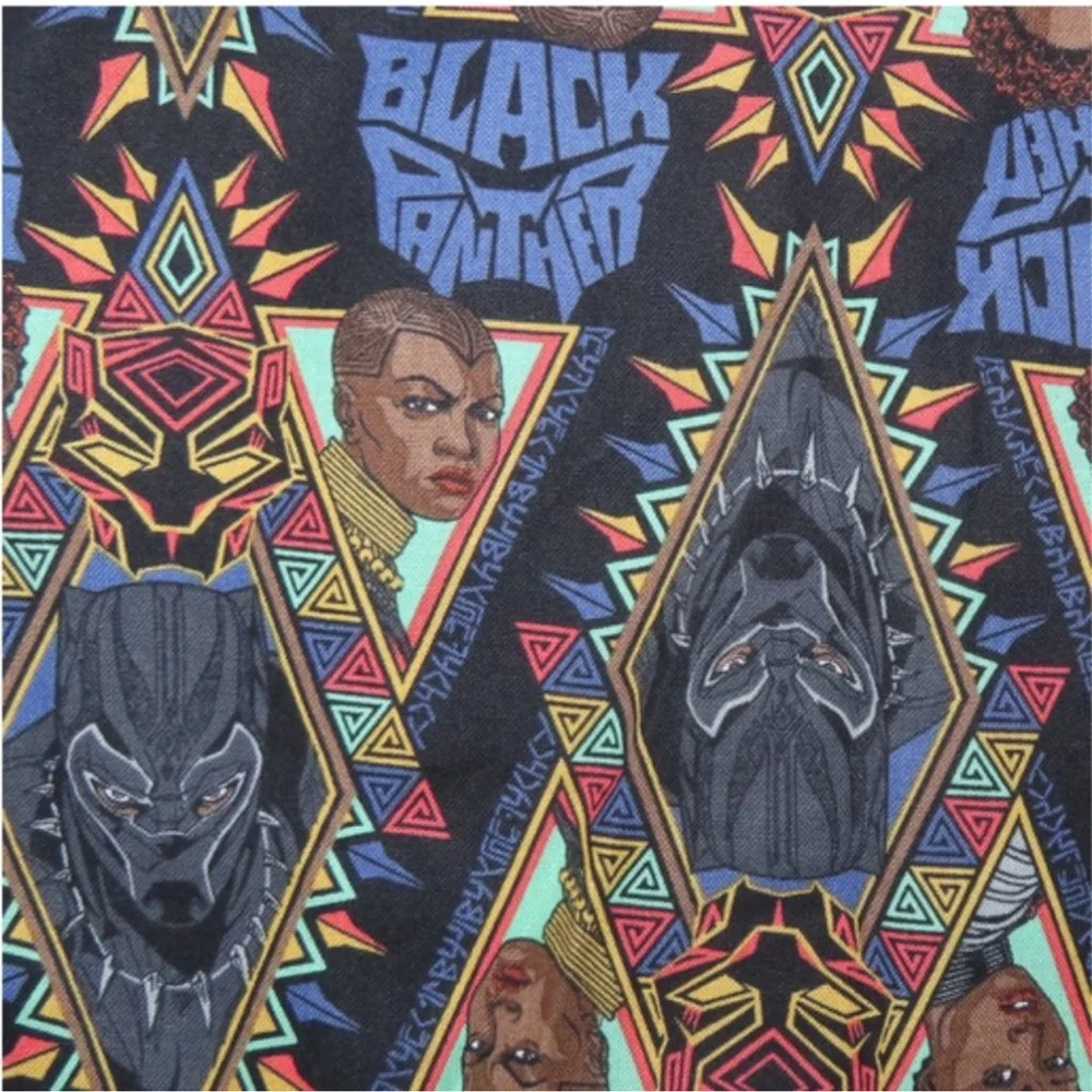 Black Panther Adult Face Mask (Medium)